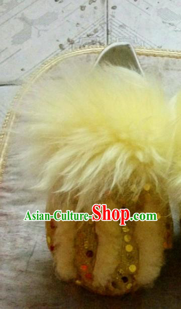 Chinese Traditional Lion Dance Yellow Shoes Handmade Folk Dance Shoes for Men