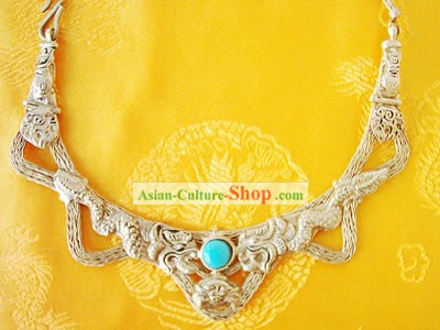 Le Tibet naturelles Silver Dragon Collier