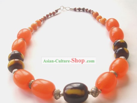 Stunning Tibet Natural Beeswax and Silver Necklace