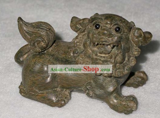 Mão clássico chinês Carved Wood Lion