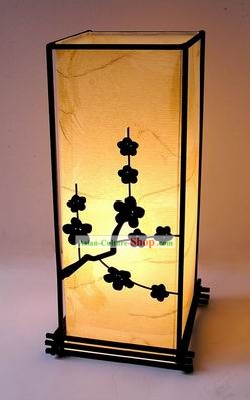 Estilo antigo Plum Blossom e Silk Lua Lantern