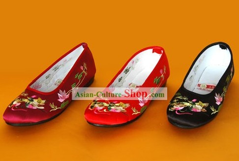 Chinese Traditional Handmade Embroidered Satin Shoes (mandarin duck)