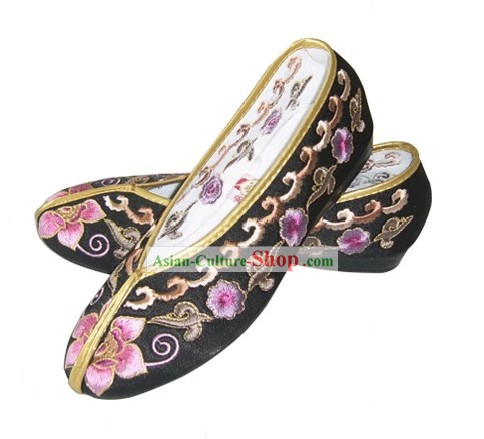 Chinese Traditional Handmade Embroidered Princess Satin Shoes (various flower, black)