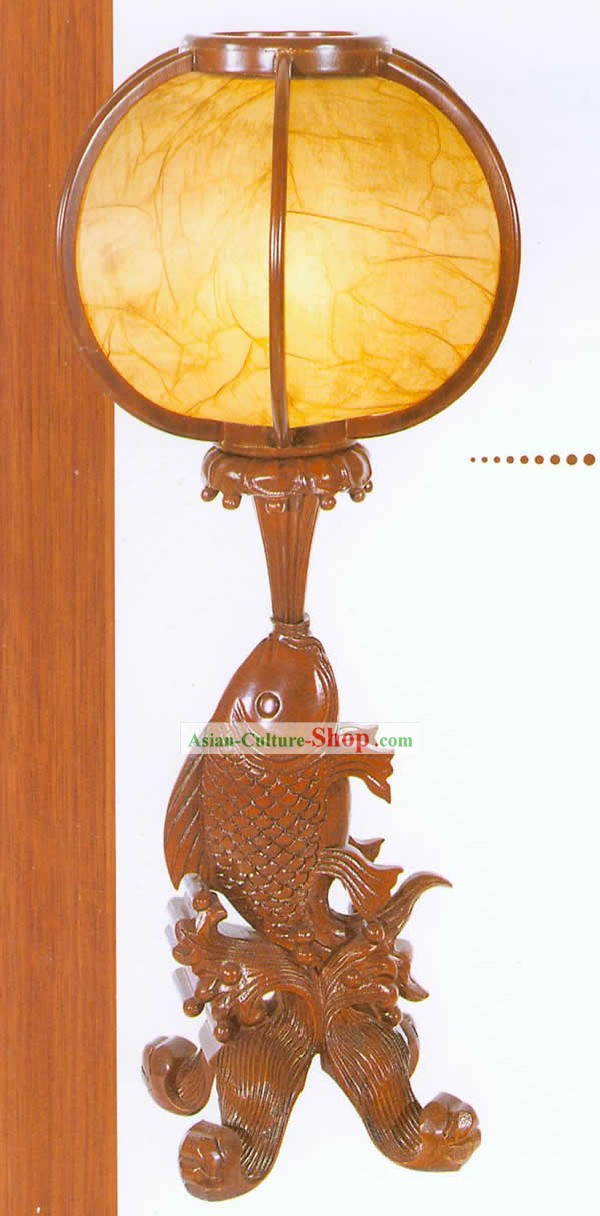 26 Pouces Hauteur main Marvellous chinois sculpté Lanterne poisson en bois