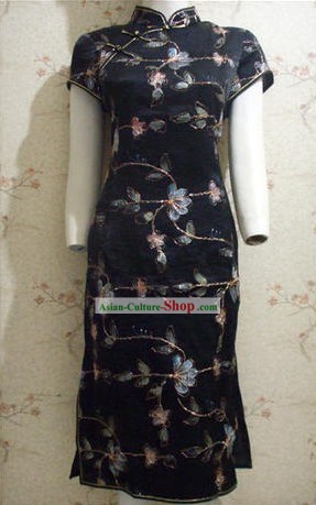 Superbe chinoise élégant fleurs de soie cheongsam (qipao)