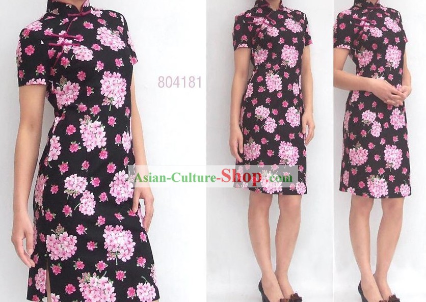 Tradicional China grandes flores de color rosa de algodón cheongsam (Qipao)