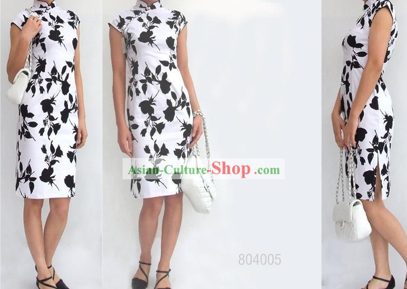 Chinese Traditional White and Black Cotton Cheongsam (Qipao)