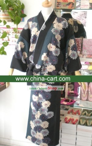 Traditional Ancient Flowery Japanese Kimono Handbag and Geta Full Set