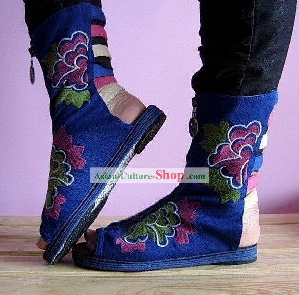 Chinese Handmade Embroidered Typical Shoes