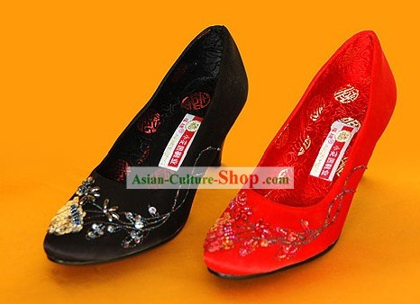 Bordados de seda e sapatos Beaded