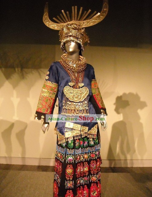 China Miao Minority Clothing and Silver Hat Complete Set