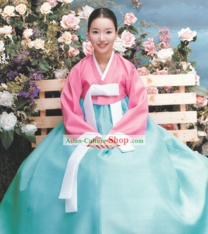 Traditional Korean Hanbok Complete Set for Women (light blue)