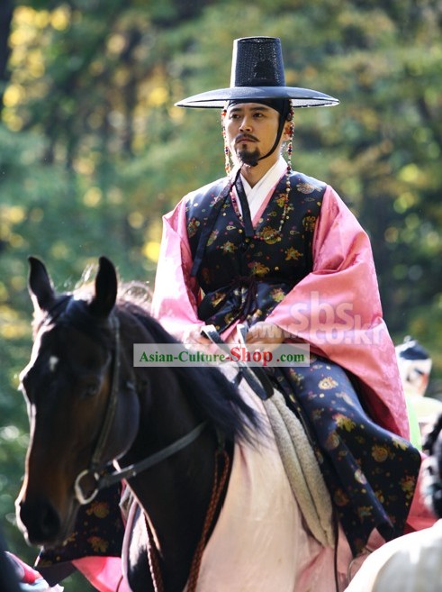 Ancient Korean Government Official Costumes and Hat Set