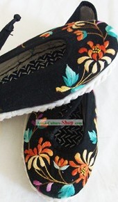 Chinese Handmade Chrysanthemum Embroidery Shoes
