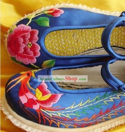 Chinese Hand Made and Embroidery Phoenix Peony Shoes
