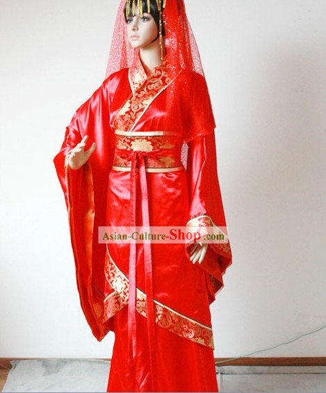 Traditional Chinese Red Wedding Clothing for Brides