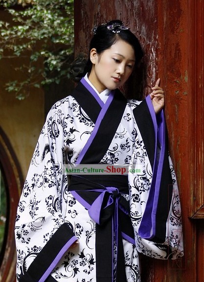 Chinese Classical Black and White Hanfu Dress for Women