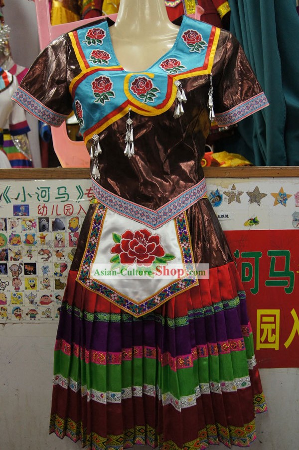 Traditional Chinese Minority Clothing