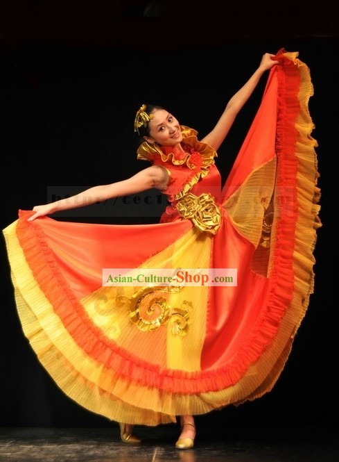 Traditional Chinese Accompany Dance Costume and Headpiece