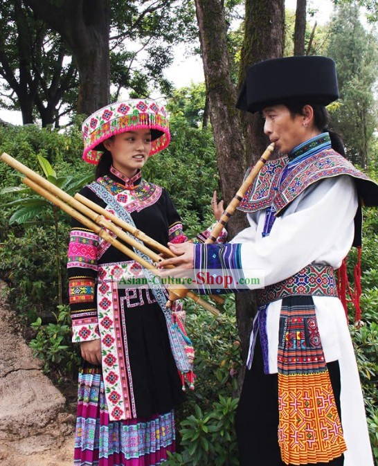 Yunnan Miao Ethnic Clothing for Men and Women
