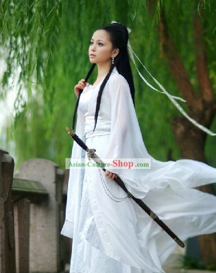 Ancient Chinese Plain White Swordswoman Costumes