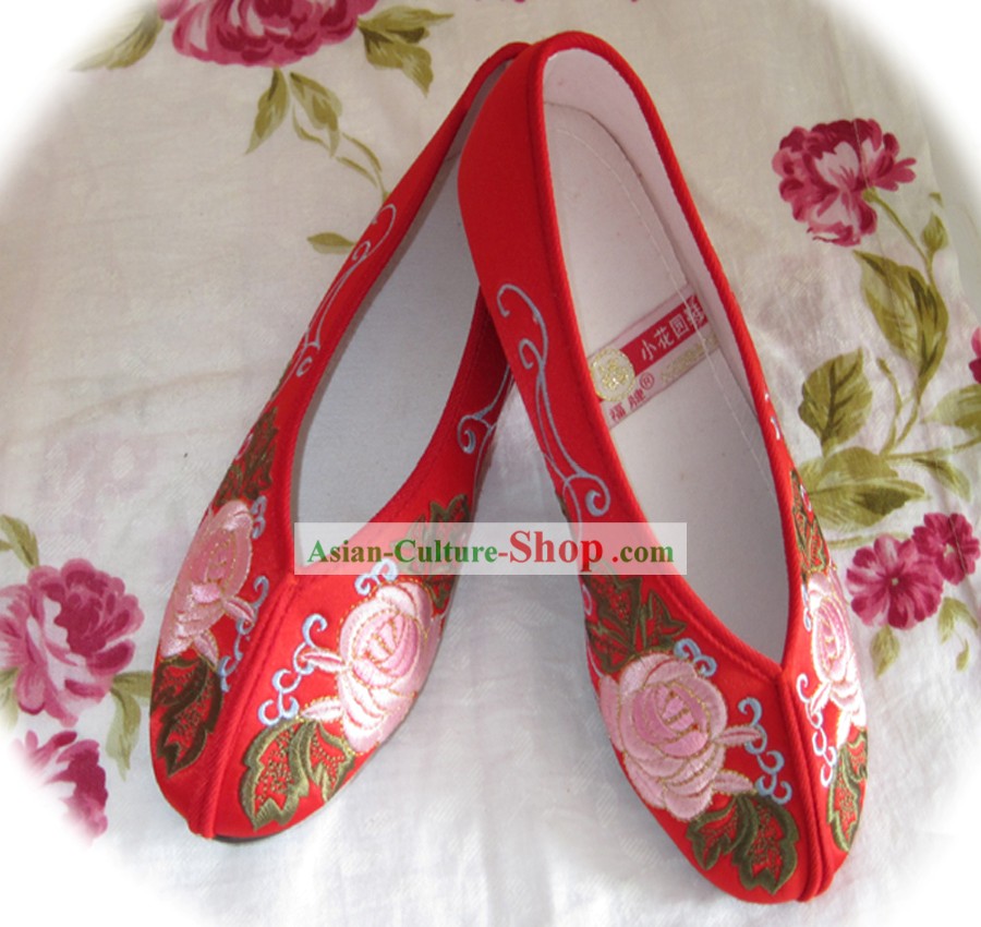Chinese Red Flower Embroidery Shoes