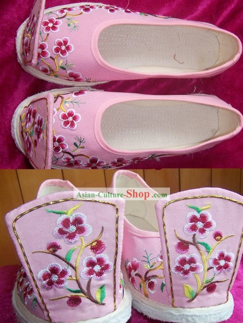 Chinese Tang Dynasty Hanfu Embroidery Shoes