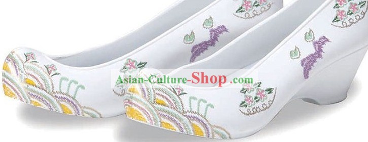 Ancient Style Korean Wedding Shoes for Brides