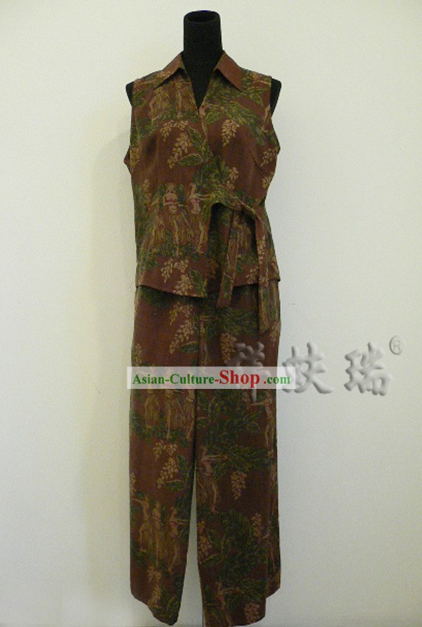 Traditional China Beijing Rui Fu Xiang Xiang Yun Sha Suit for Women