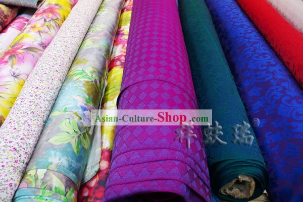 Traditional Chinese Beijing Rui Fu Xiang Silk Fabric