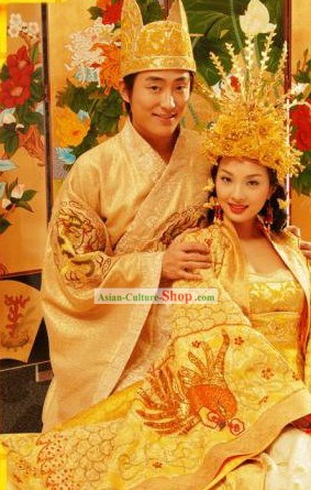 Chinese Golden Wedding Dress and Crowns 2 Sets for Brides and Bridegrooms