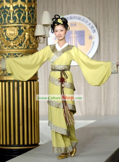 Ancient Chinese Hanfu Clothing for Women