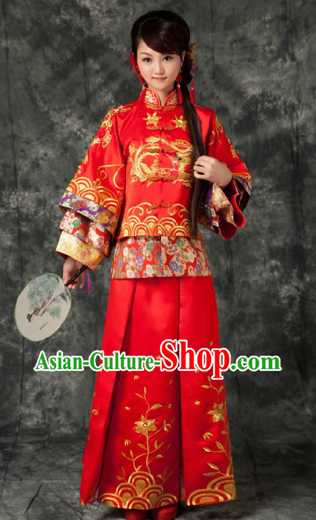 Traditional Chinese Red Phoenix Wedding Clothing for Brides