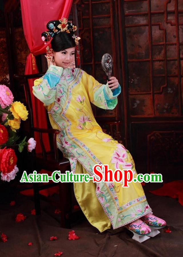 Chinese Classical Big Family Embroidered Lady Clothes