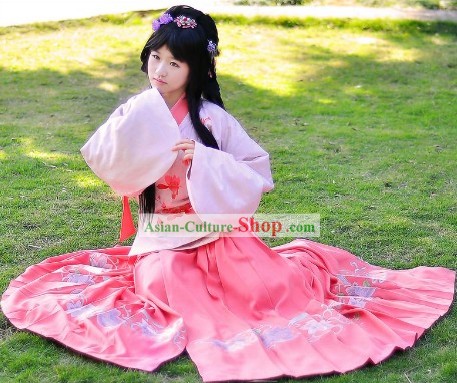 Ancient Chinese Ming Dynasty Female Hanfu Clothing