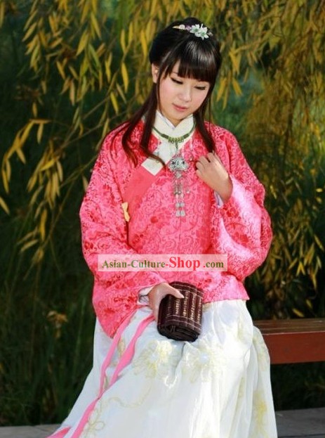 Traditional Song Dynasty Hanfu Garment for Women