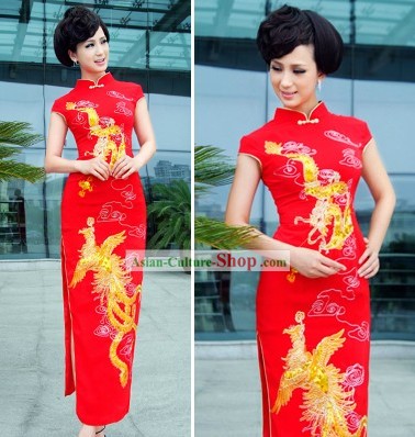 Traditional Chinese Red Dragon Phoenix Wedding Qipao