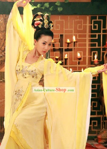 Light Yellow Palace Dance Costumes and Headwear for Women