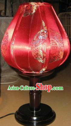 Chinese Classic Handmade Brocade Desk Lamp