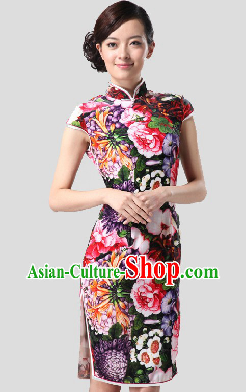 Traditional Chinese Silk Flower Qipao for Women