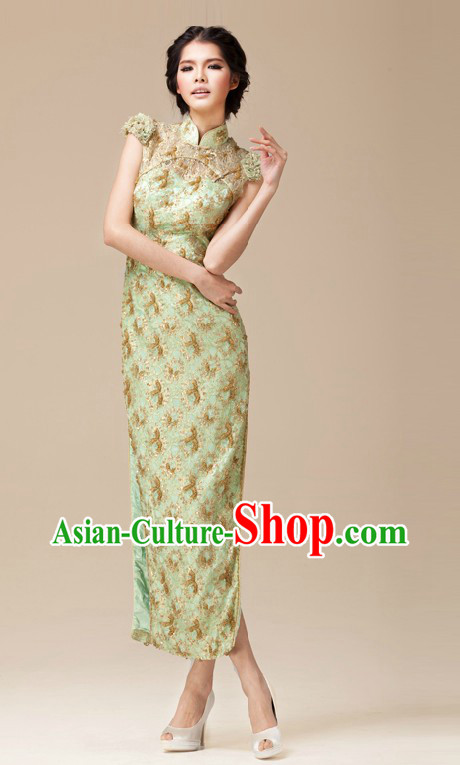 Traditional Chinese Green Cheongsam for Women