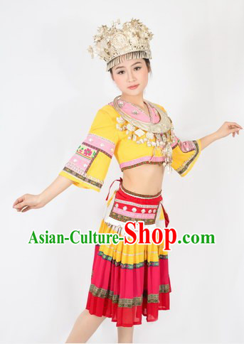 Traditional Chinese Miao Skirt with Accordion Pleats and Hat for Women