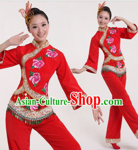 Traditional Chinese Folk Dance Costumes for Women