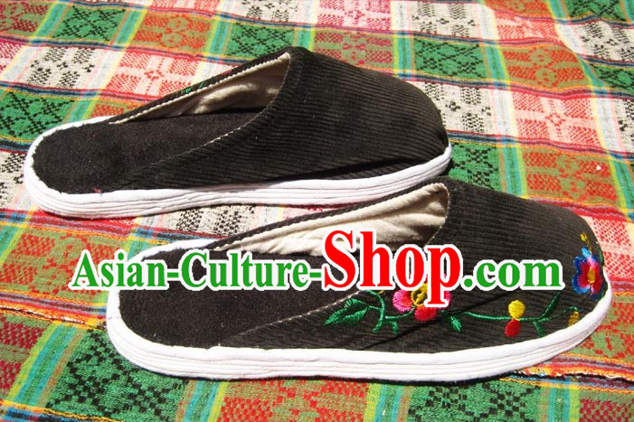 Traditional Chinese Handmade Black Embroidered Cotton Slippers with Thick Cotton Sole