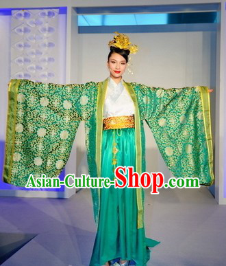 China Traditional Formal Dressing Costume and Headdress for Women