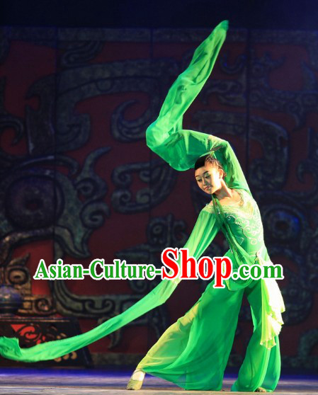 Stage Performance Long Sleeve Green Dance Costumes Complete Set for Women