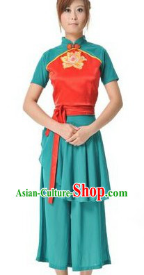 Traditional Chinese Fan Dance Costumes for Women