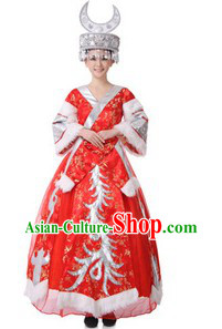 Traditional Chinese Miao Tribe Clothing and Hat for Brides