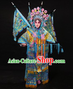 Traditional Chinese Peking Opera Mu Guiying Costumes and Helmet