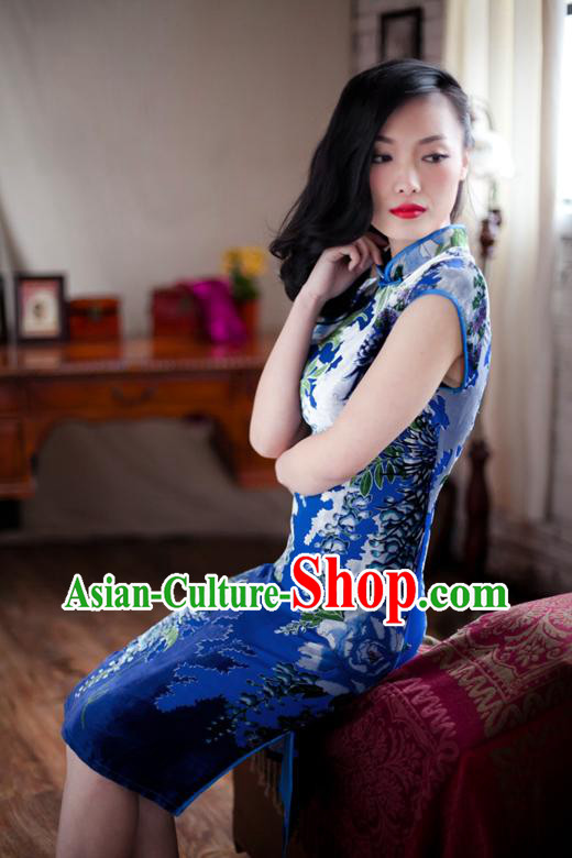 Traditional Chinese Blue Long Cheongsam Qipao